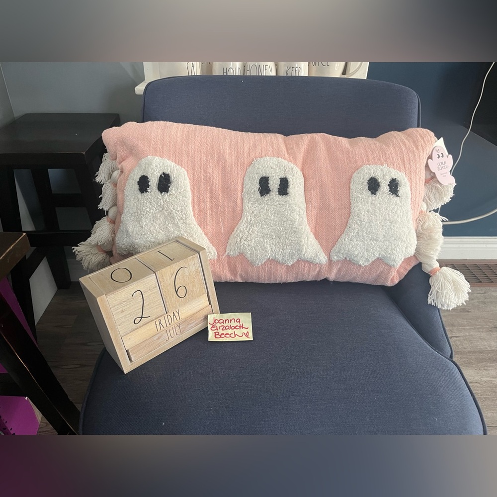 Ghost pillow